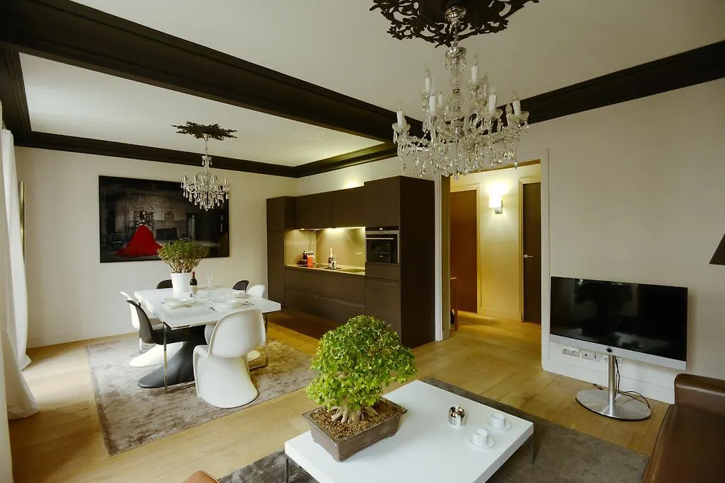 Tour Eiffel Apartment